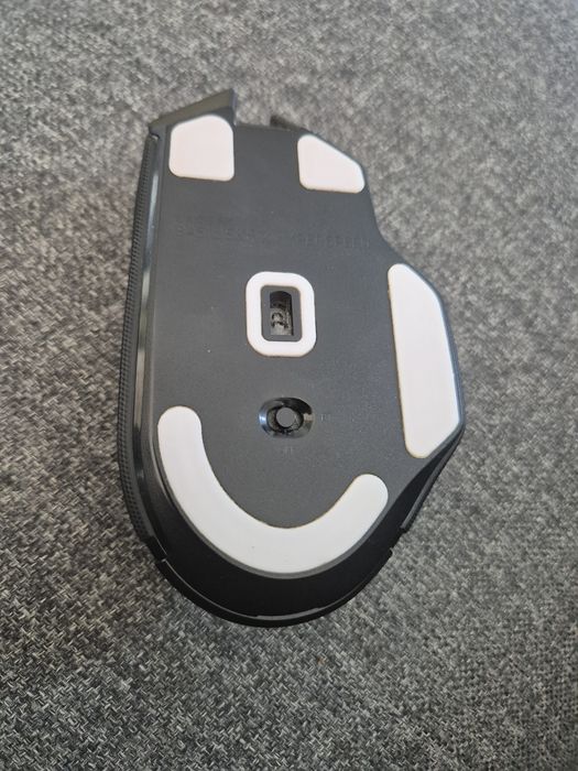Vand mouse Razer Basilik v3