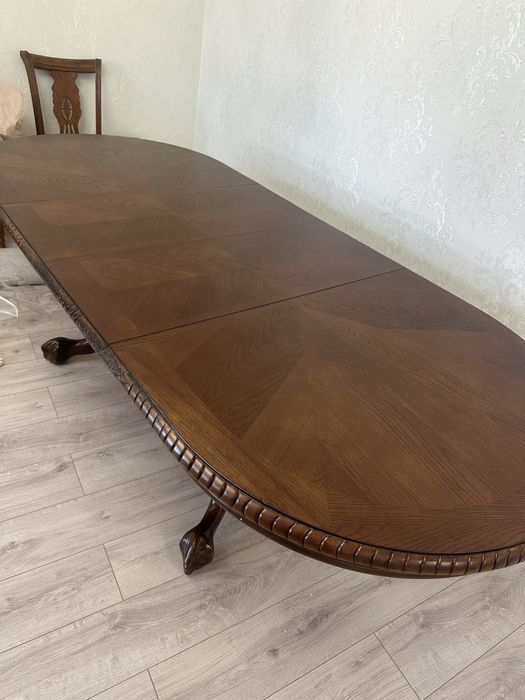 Продаю стол деревянный