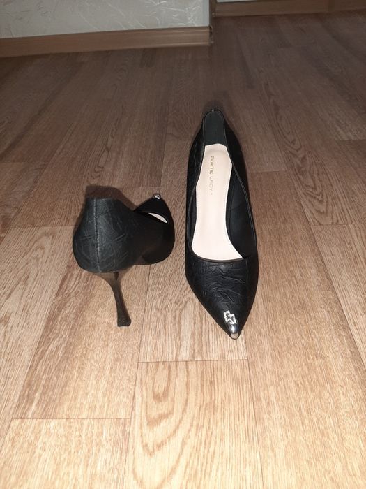 Продам новые туфли