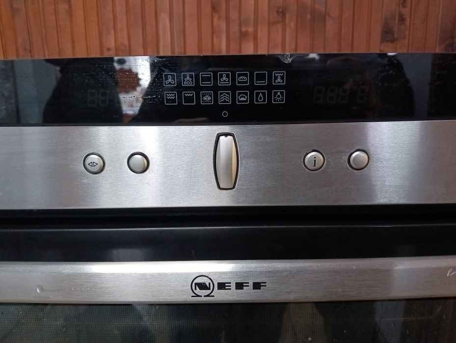 Фурна за вграждане с прибираща се врата Neff Made in Germany Гаранция