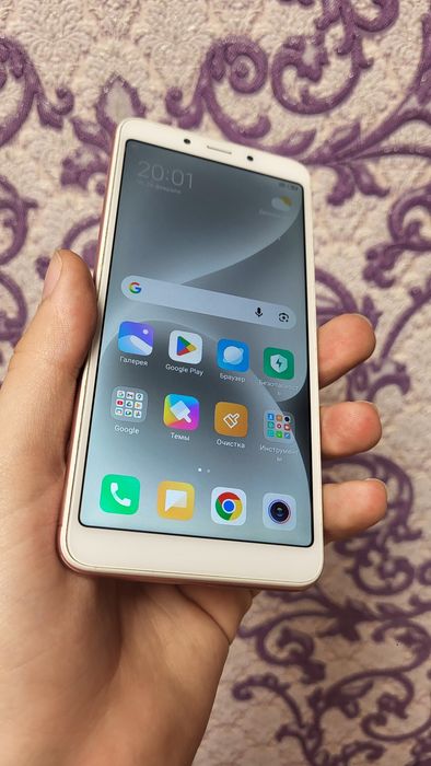 REDMI 6  polniy komplekt 4/64GB