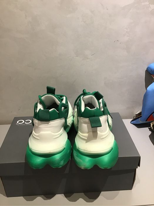 Маратонки с обемна подметка