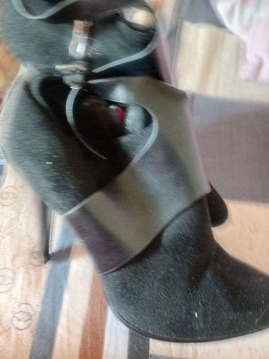 Продаются полуботинки размер 39 ,40,40