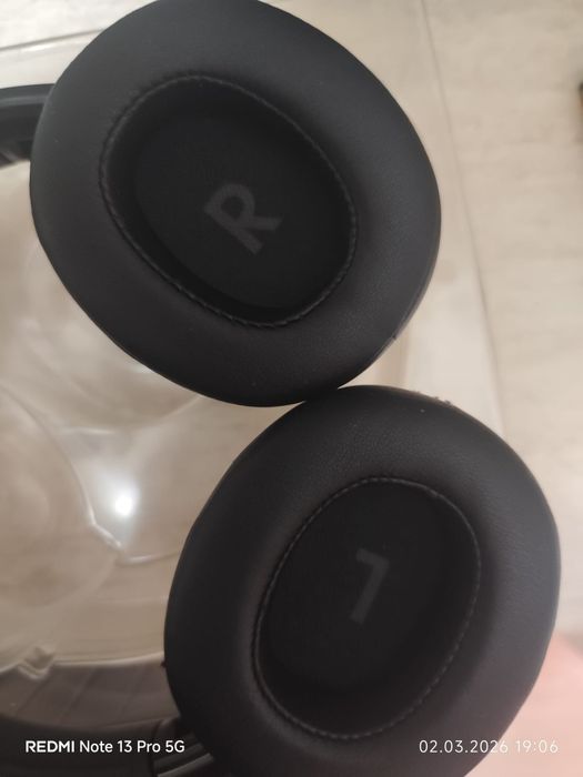 Vând urgent căștile Jbl Tune 760Nc