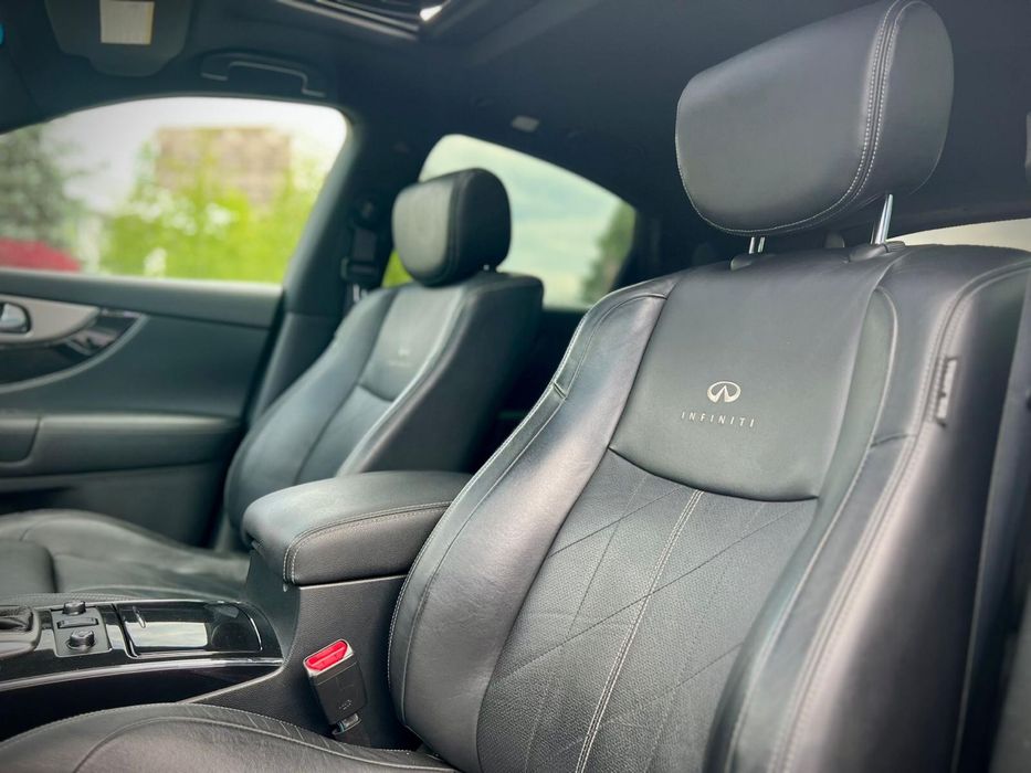 Infiniti FX 30dS Unic Proprietar