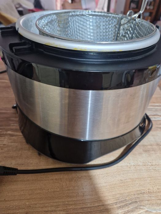 Friteuza TEFAL UNO M