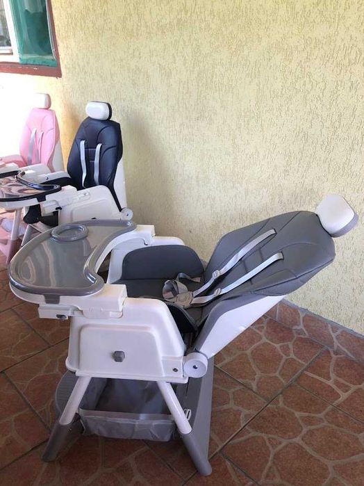 Scaun de masa bebe 4 in 1.Varsta 6-72 luni, Scaun inalt pliabil,4 roti silicon, 2 x Tava detasabila, Centura de siguranta in cinci puncte