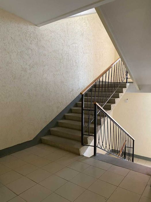 Продам 1комн кв в самом центре Батыс