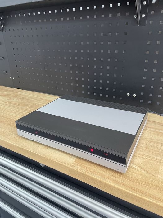 Amplificator bang olufsen beomaster 5500 cu telecomanda