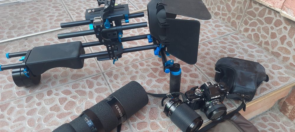 Фотоапарат Minolta x700 2 Обектива 50мм 35-135ммВидеоСтабилизатор Neweer