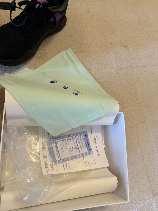 Off White Odsy.