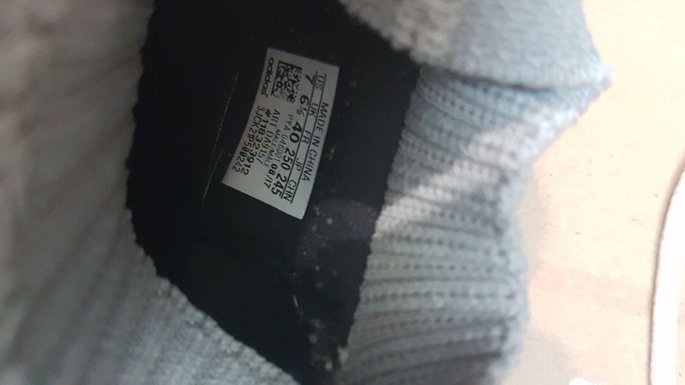 ADIDAS ultra boost continental 40