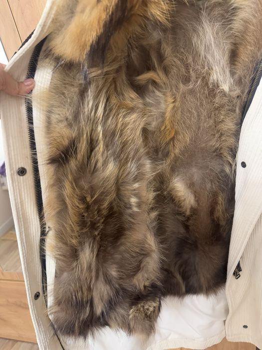 Вельветовый пуховик