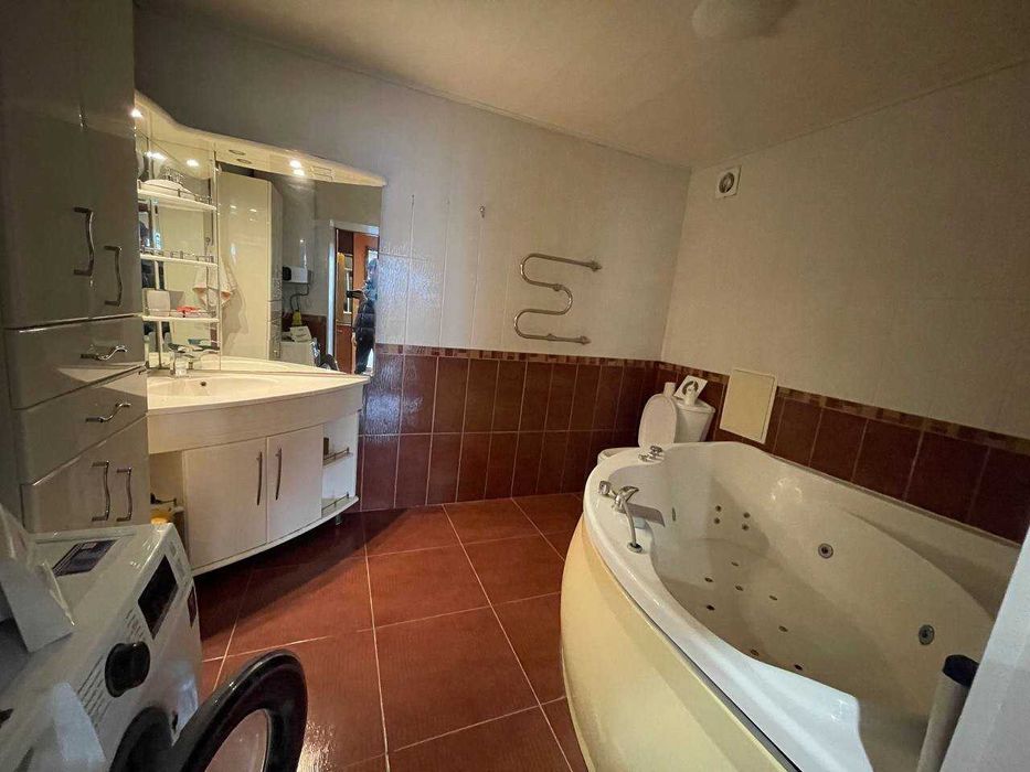 Продажа 3-комнатной квартиры КСК