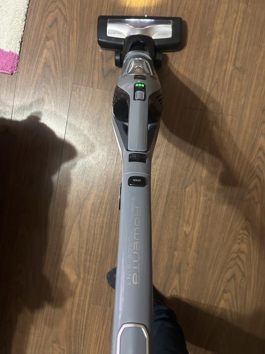 Vand aspirator vertical Roventa