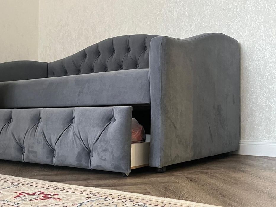 Мебель кровать тахта