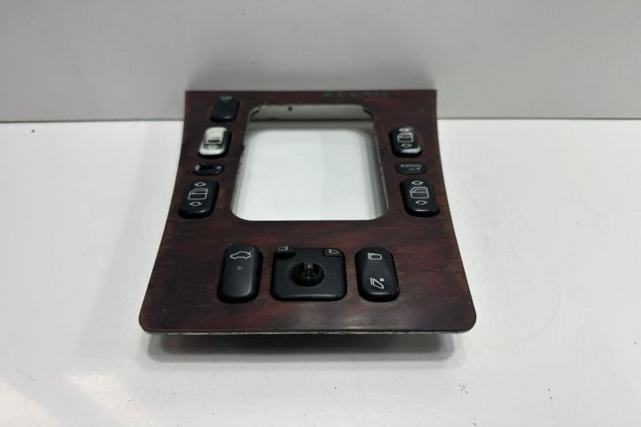 Panou comanda central  486010 Mercedes-Benz E-Class W210 (facelift)