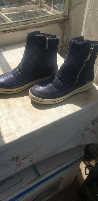 Зимни боти Caprice