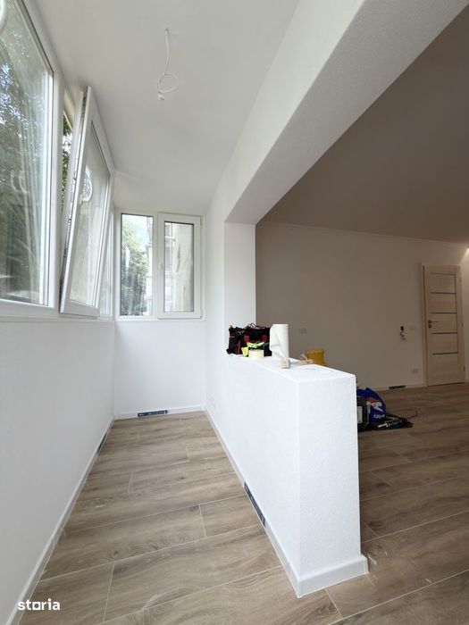Apartament cu 3 camere, decomandat, 65mp, etaj 1 - zona Dambovita