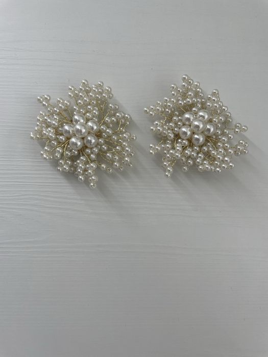 Перлени брошки на Musette