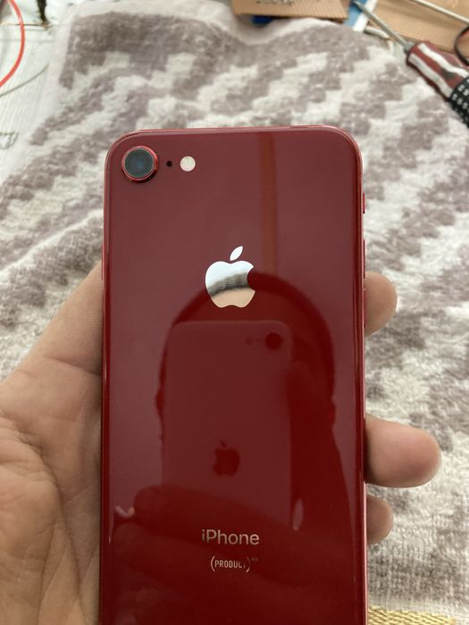 iPhone 8 ideal holatda