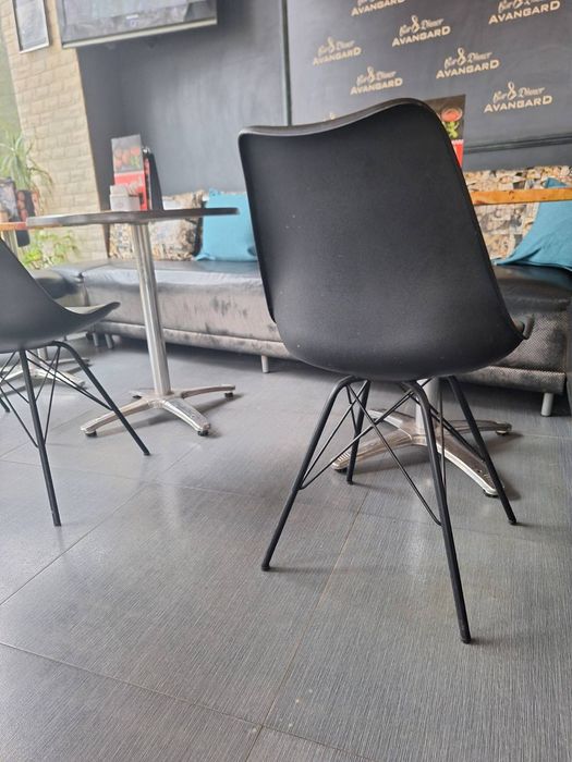 Пластмасови столове