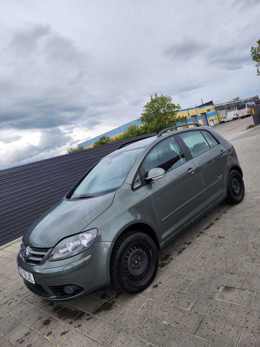 Vând Mașină Volkswagen