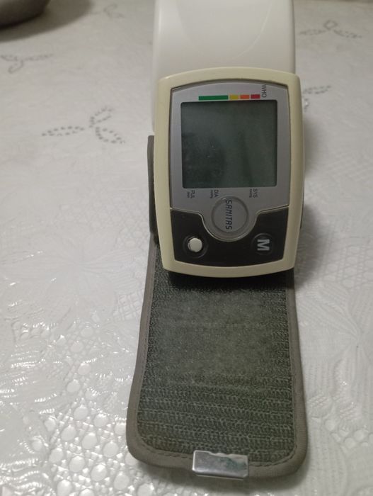 Продам электронный тонометр