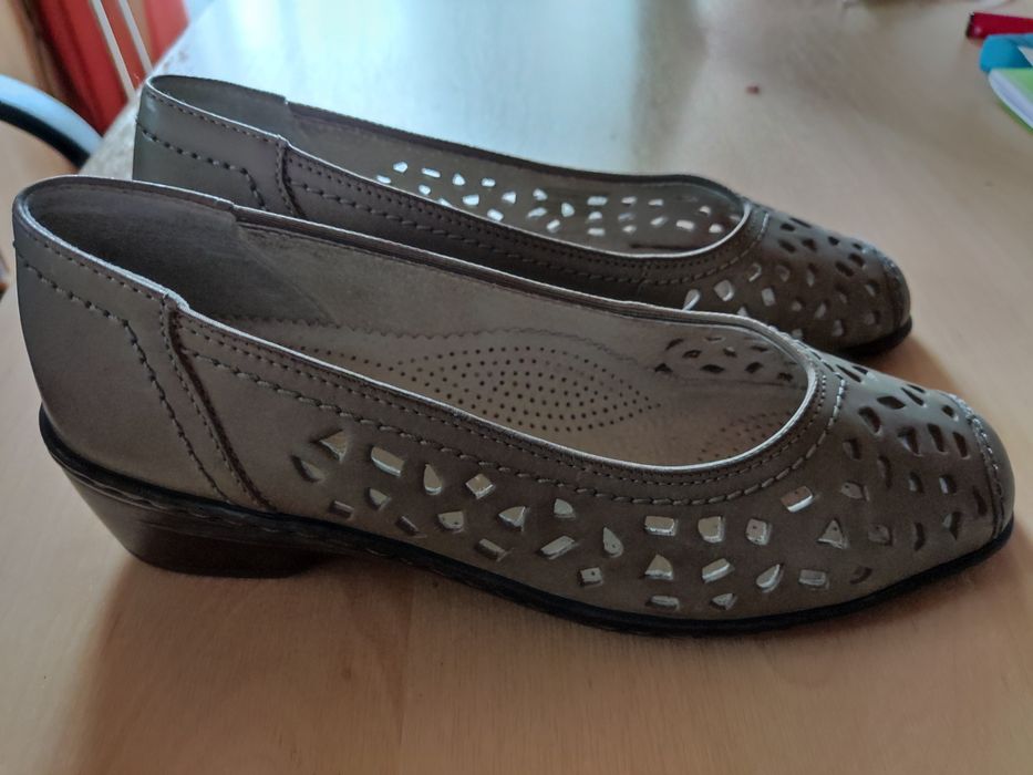 Pantofi piele,noi, mărimea 37