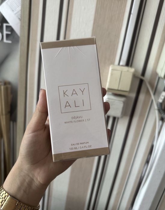 Parfum Kayali Dejavu 57