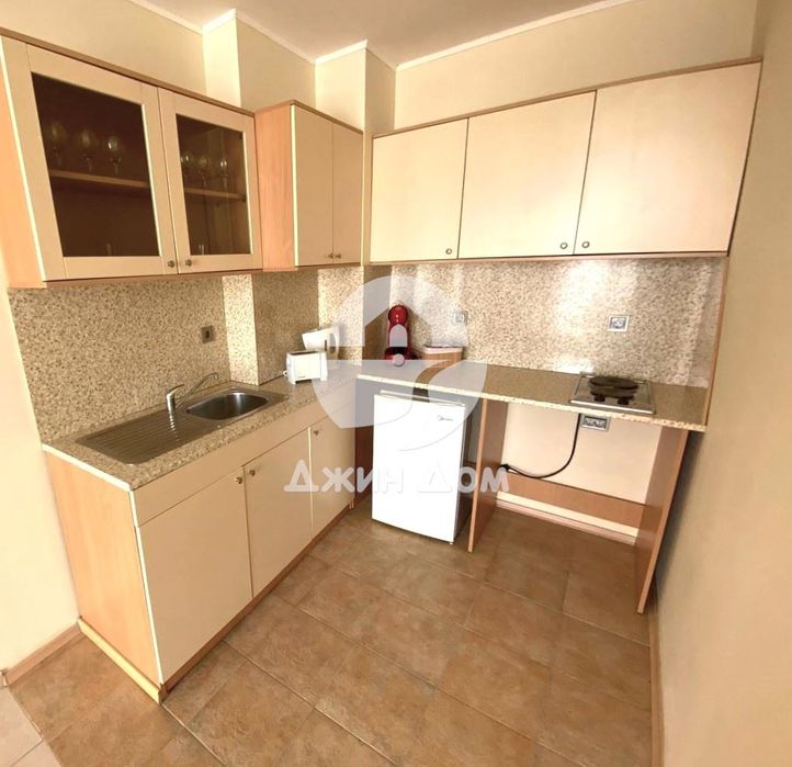 Продава се Двустаен апартамент в к.к. Слънчев бряг - 80 кв.м за 813 €/кв.м - Снимка #2