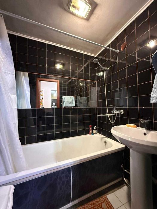 3 комнатная в 7 мкр Костанай