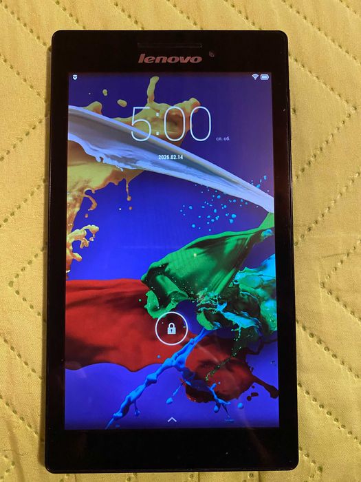 Продавам таблет Леново