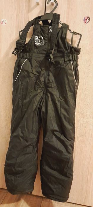 Geaca copii impermeabila iarna HM/ pantaloni sky Coccodillo