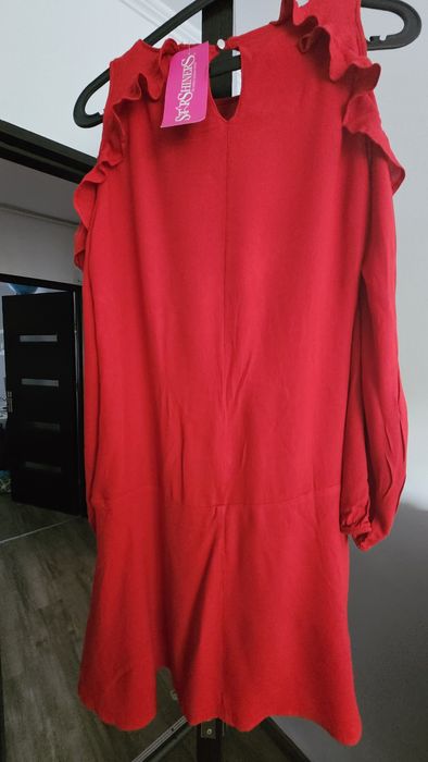 Rochie StarShiners, roșie, nouă, cu etichetă, mărimea 38.
