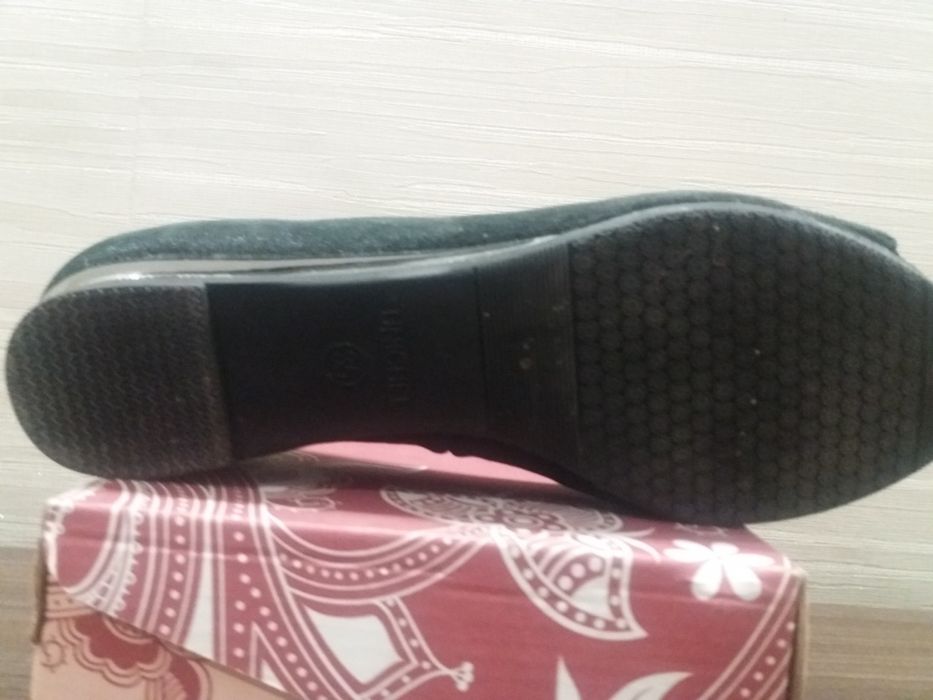 Продаю новые балетки, 35р.