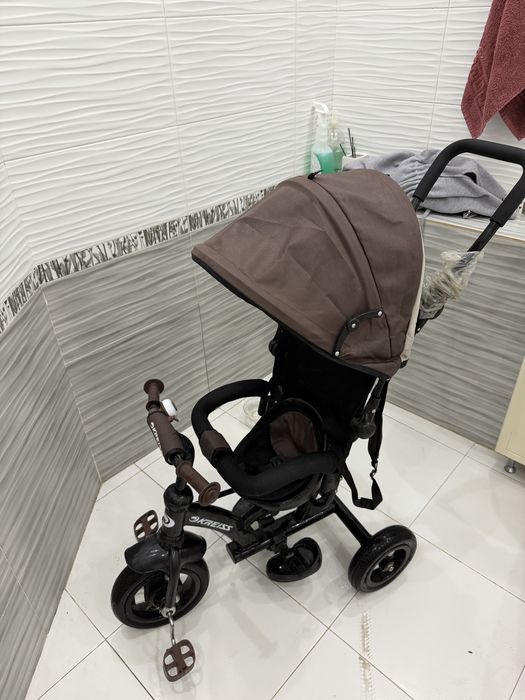 Велосипед коляска новороченная