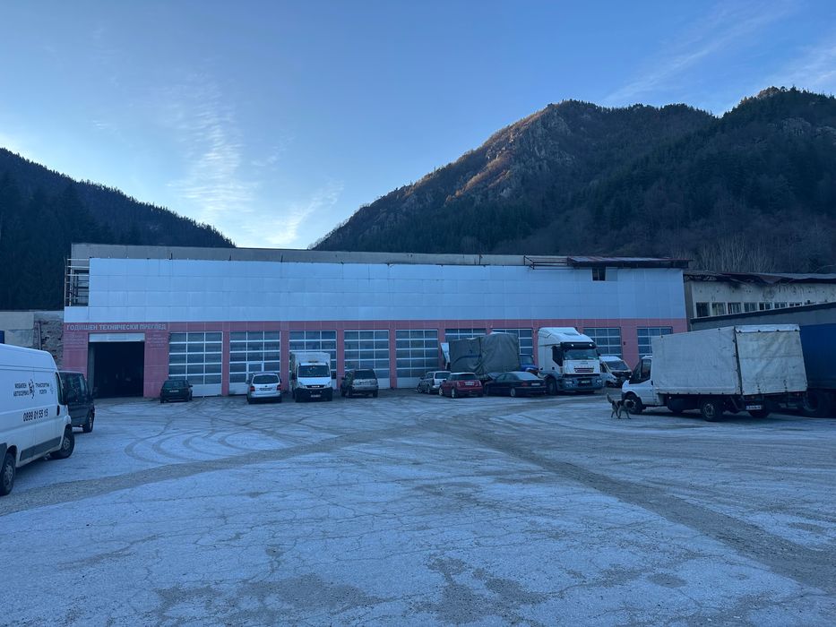 Продава супер база