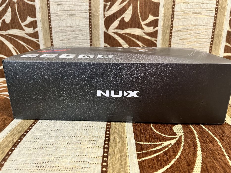 Гитарный процессор Nux mg-400