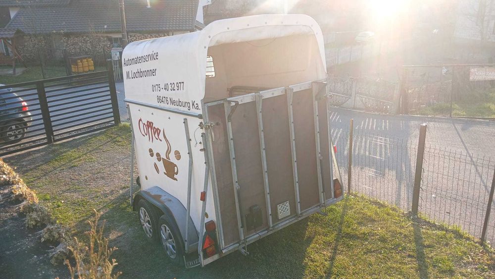 Remorca            animale