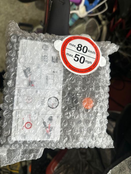 Compresor auto original Vw / Audi nou nefolosit.