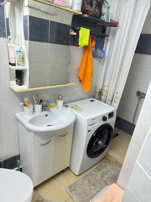 Продаётся 2х комнатная квартира.