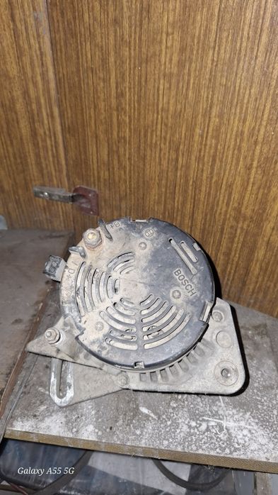 Продам генератор BOSCH