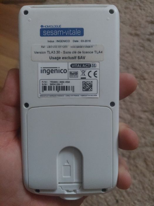 Cititor de card,carduri de sanatate firma Ingenico