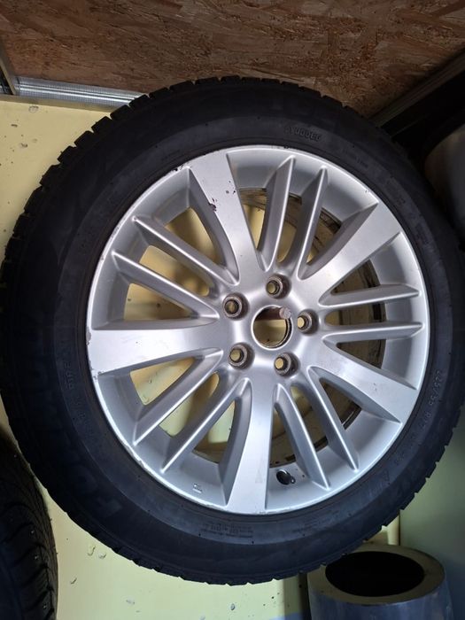 Продам резину с дисками Pirelli 17