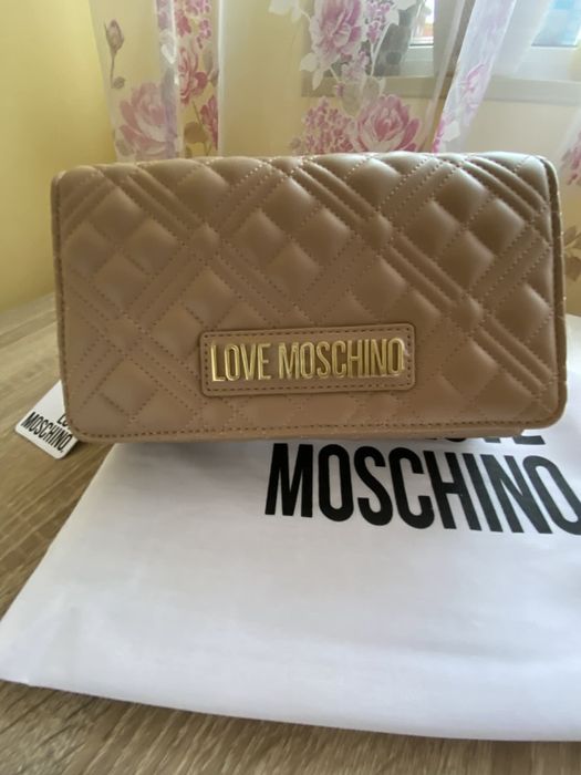 Love Moschino нова оригинална чантичка