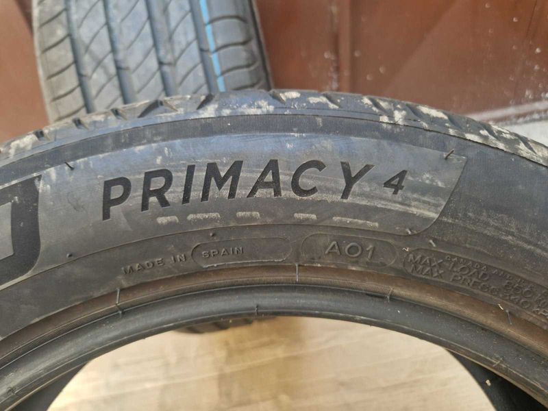 2 Michelin R18 225/55
летни гуми
DOT0324