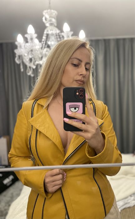 Страхотно кожено яке цвят горчица