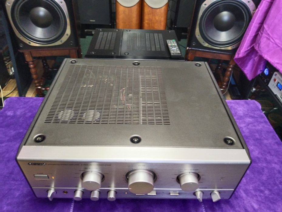 ONKYO Integra A-917R