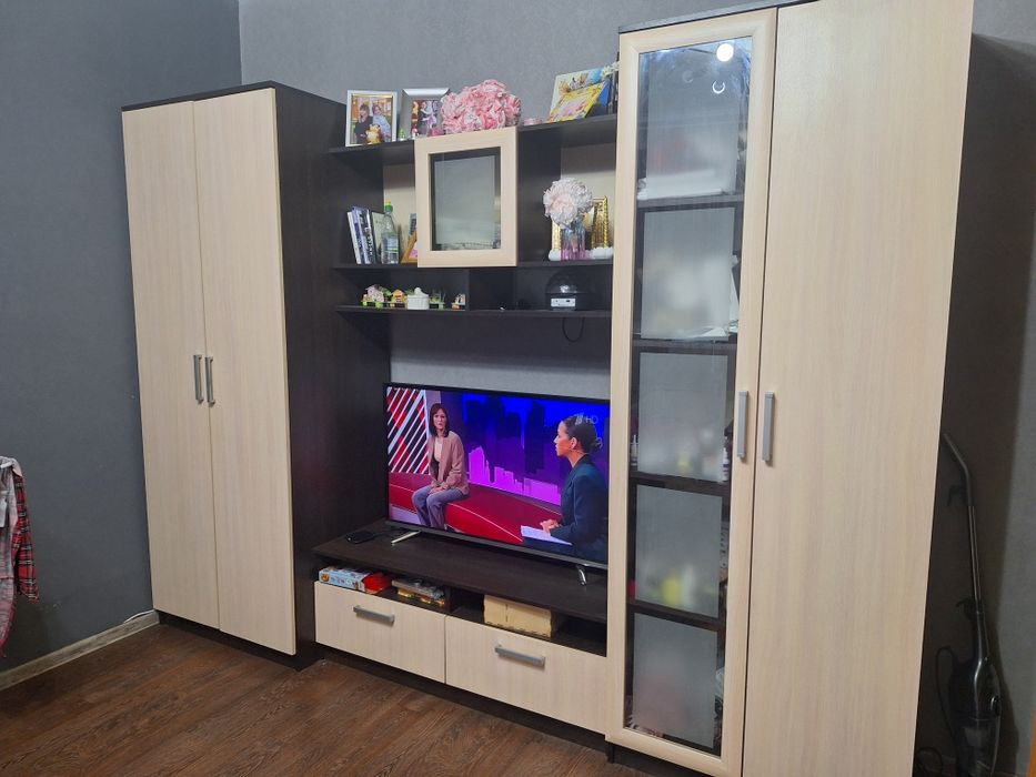 Продам стенку 15.000